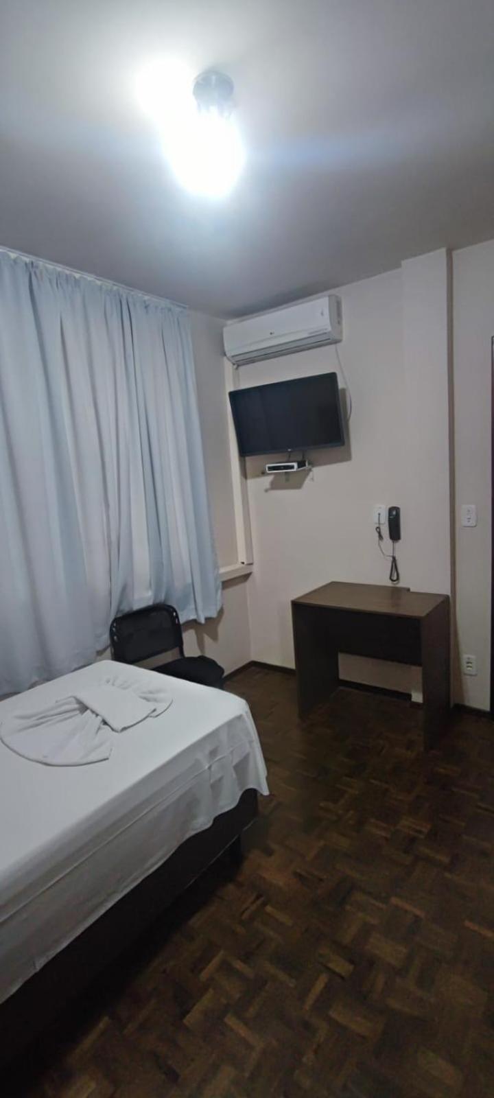 Hotel Florida Uniao Da Vitoria Buitenkant foto